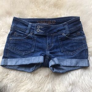 Low rise double button jean shorts